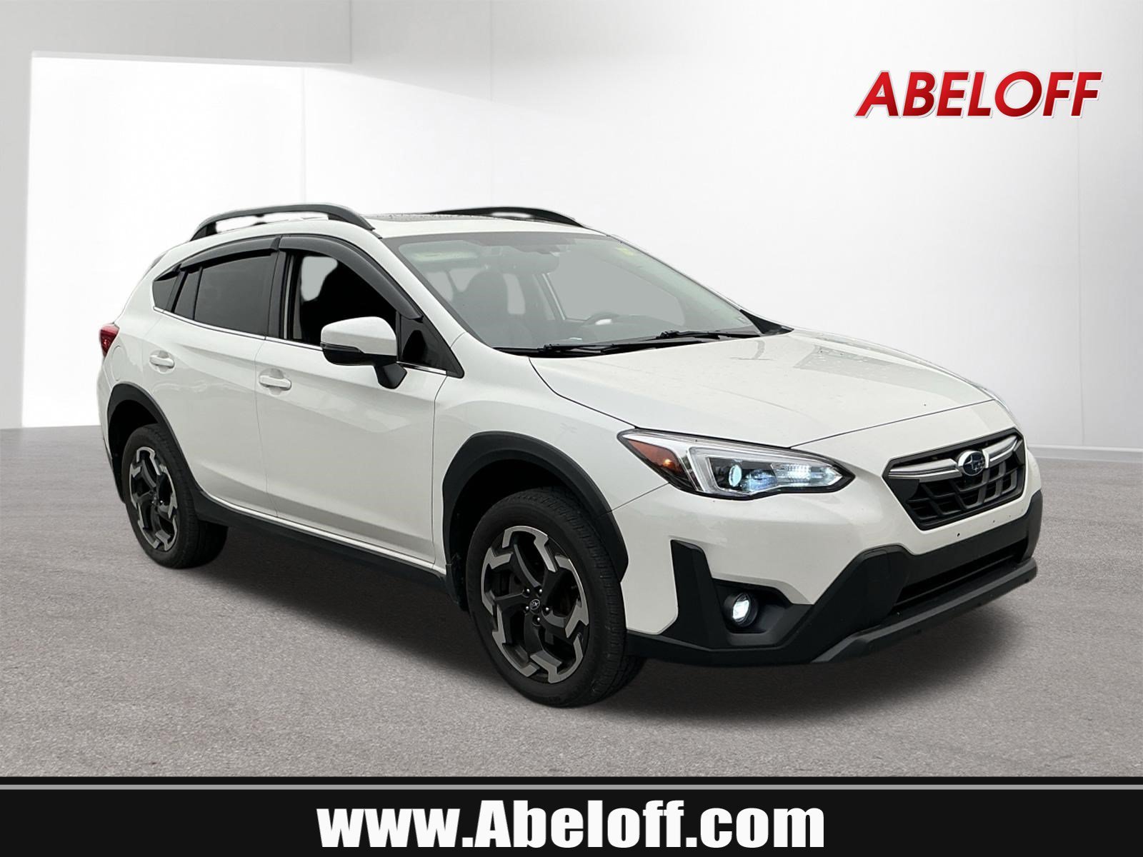 Used 2021 Crystal White Pearl Subaru Limited image 1
