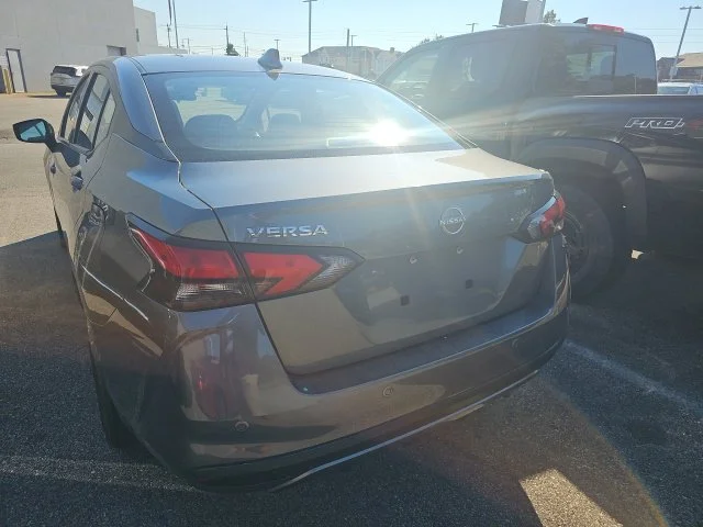 Used 2025 Gray Nissan 1.6 SV image 5