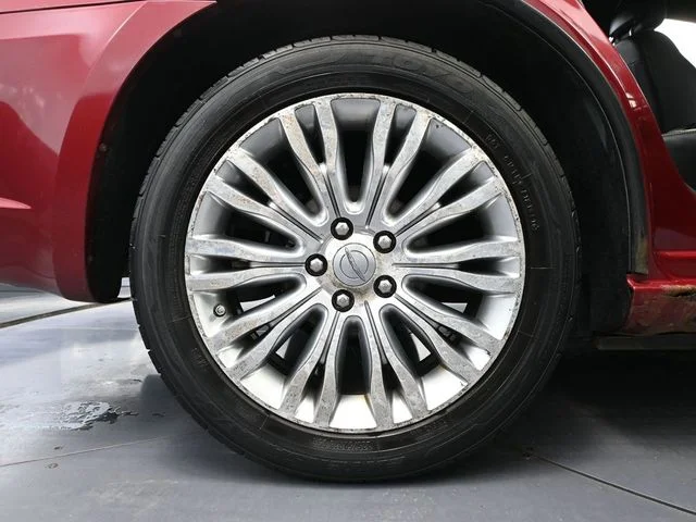 2012 Chrysler 200 Limited - Photo 13