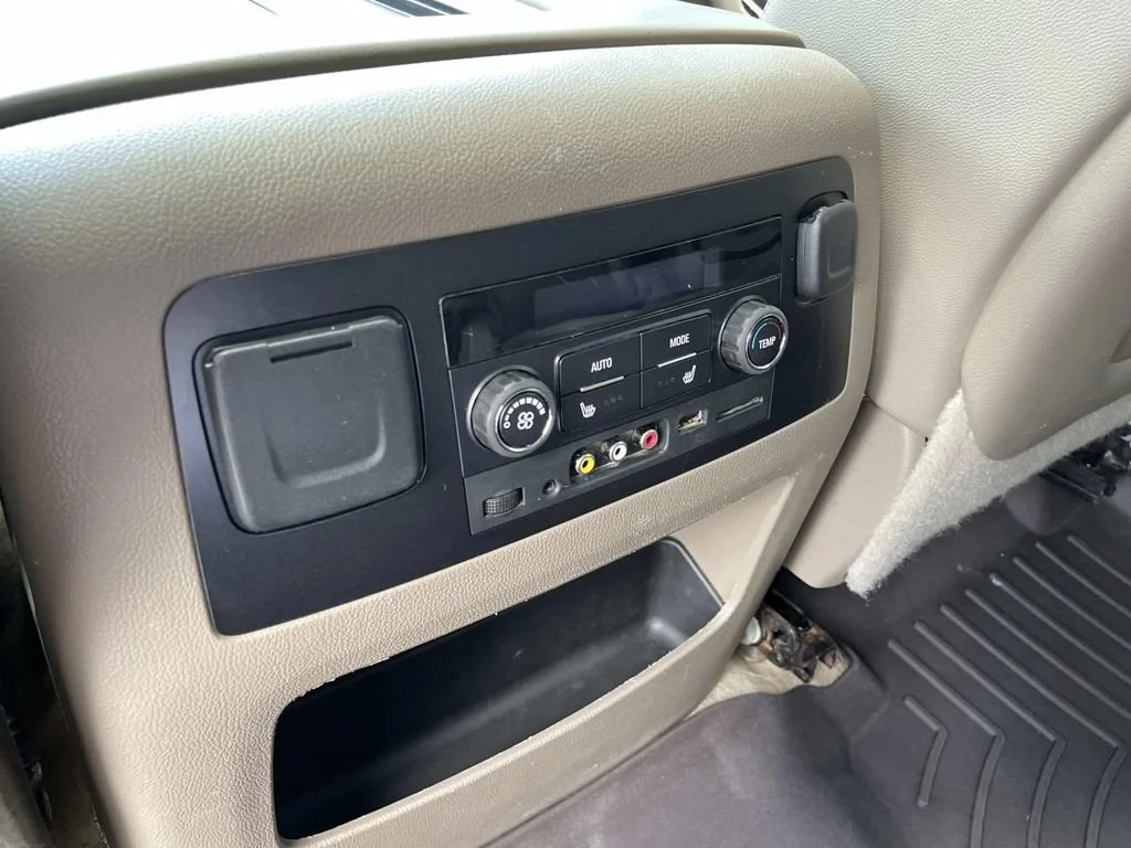 Used 2015 SUMMIT WHITE GMC SLT image 17