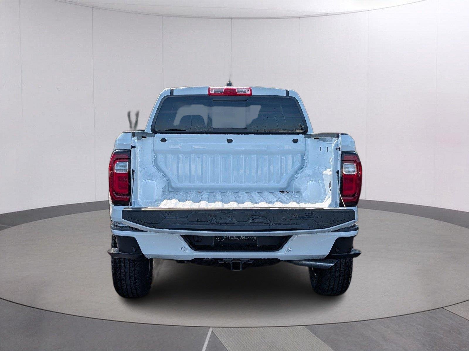 New 2026 Summit White GMC Elevation image 5