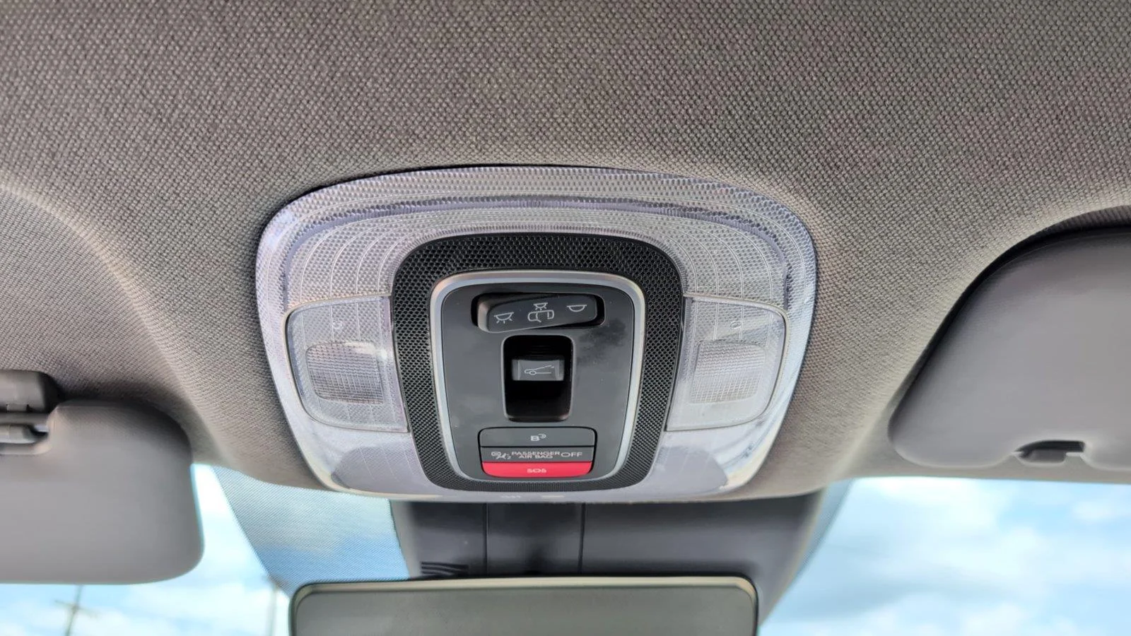 Used 2025 Intense Blue Hyundai SEL Convenience image 32