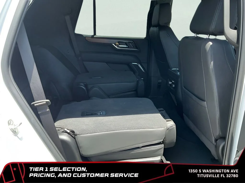 Used 2025 Summit White GMC Denali image 15