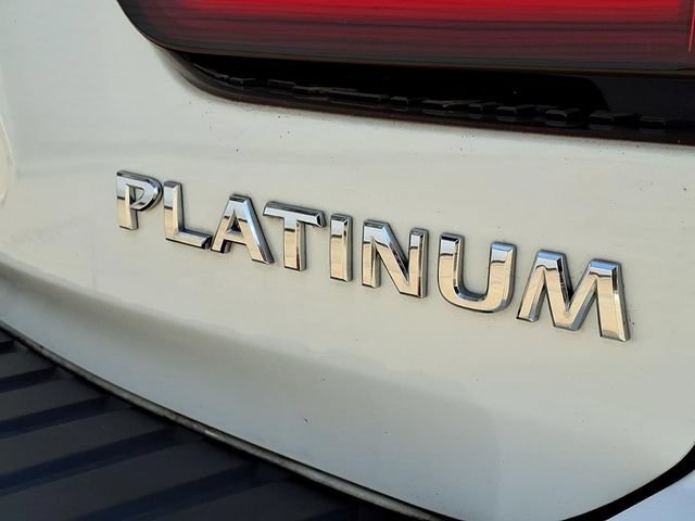 Used 2024 White Nissan Platinum 2WD image 24
