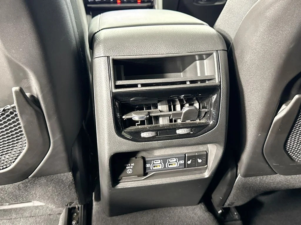 Used 2024 Silver Jeep 4xe image 26