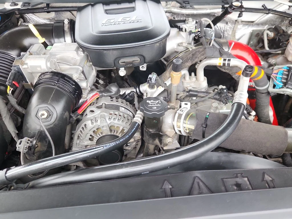 Used 2015 White GMC Denali image 18