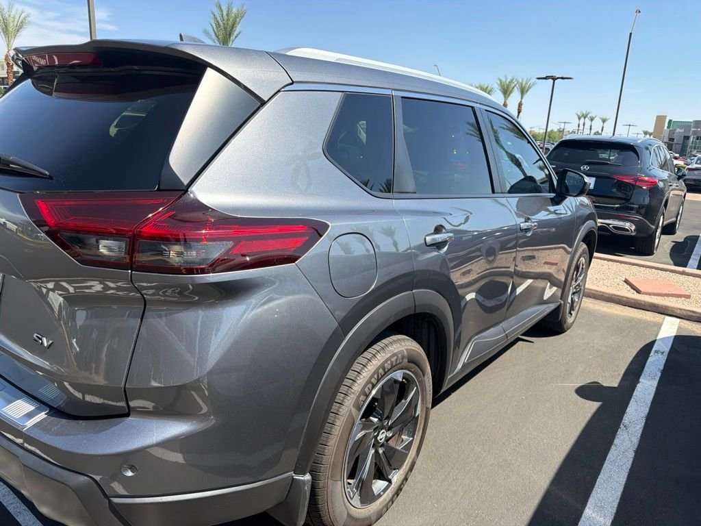 Used 2024 Gun Metallic Nissan SV image 4