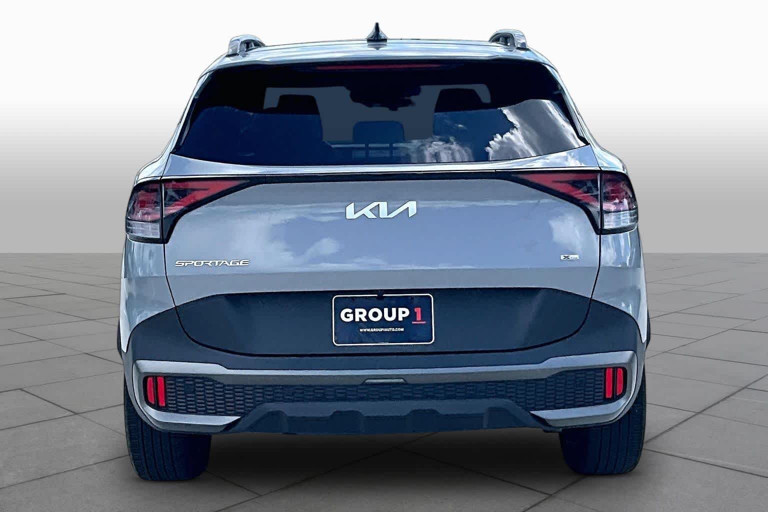 Used 2023 Wolf Gray Kia X-Line image 5