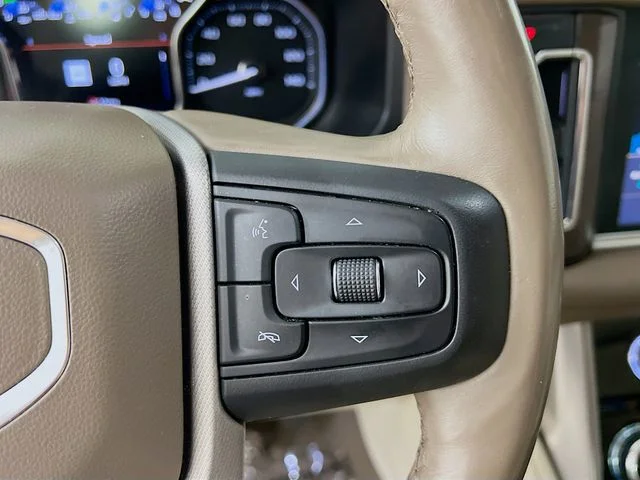 Used 2021 Blue GMC Denali image 36