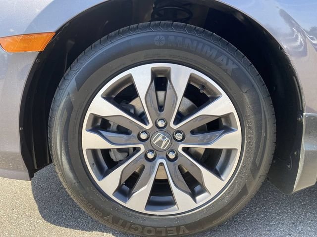 Used 2023 Gray Honda EX-L image 10