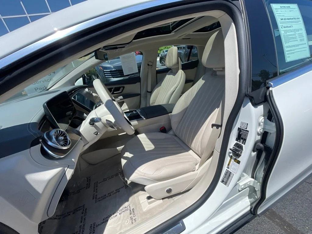 Used 2022 White Mercedes-Benz 450 image 16