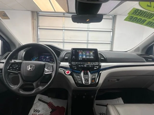 Used 2022 Gray Honda Touring image 4