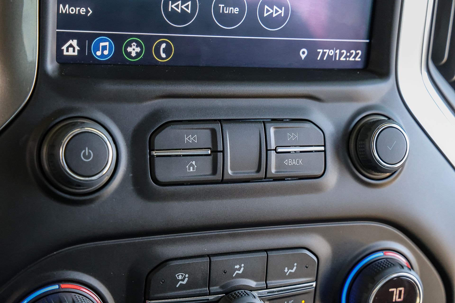 Used 2022 White Chevrolet LT image 18