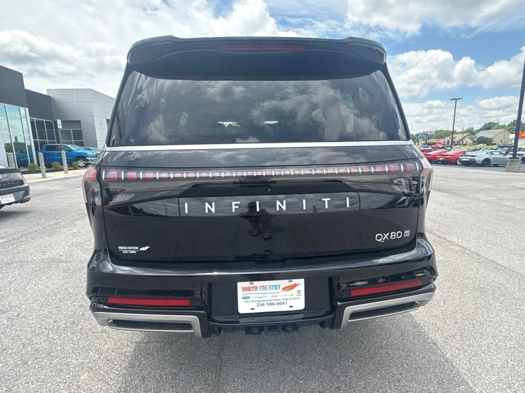 2025 INFINITI QX80 Sensory 4WD - Photo 7