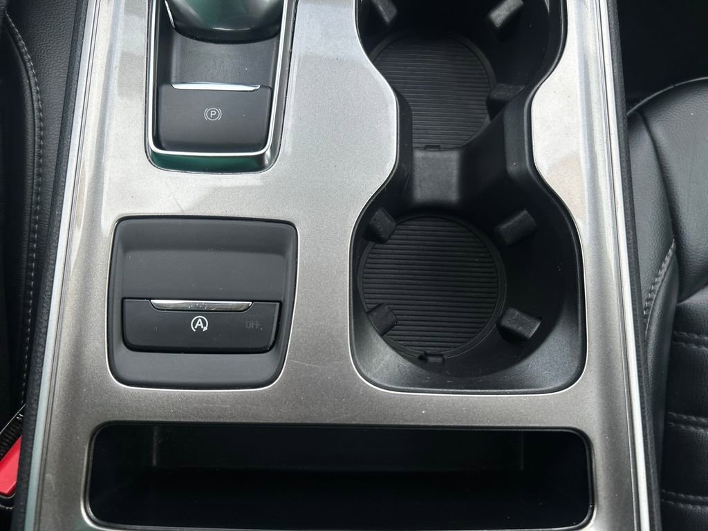 Used 2023 Gray Ford SEL image 32