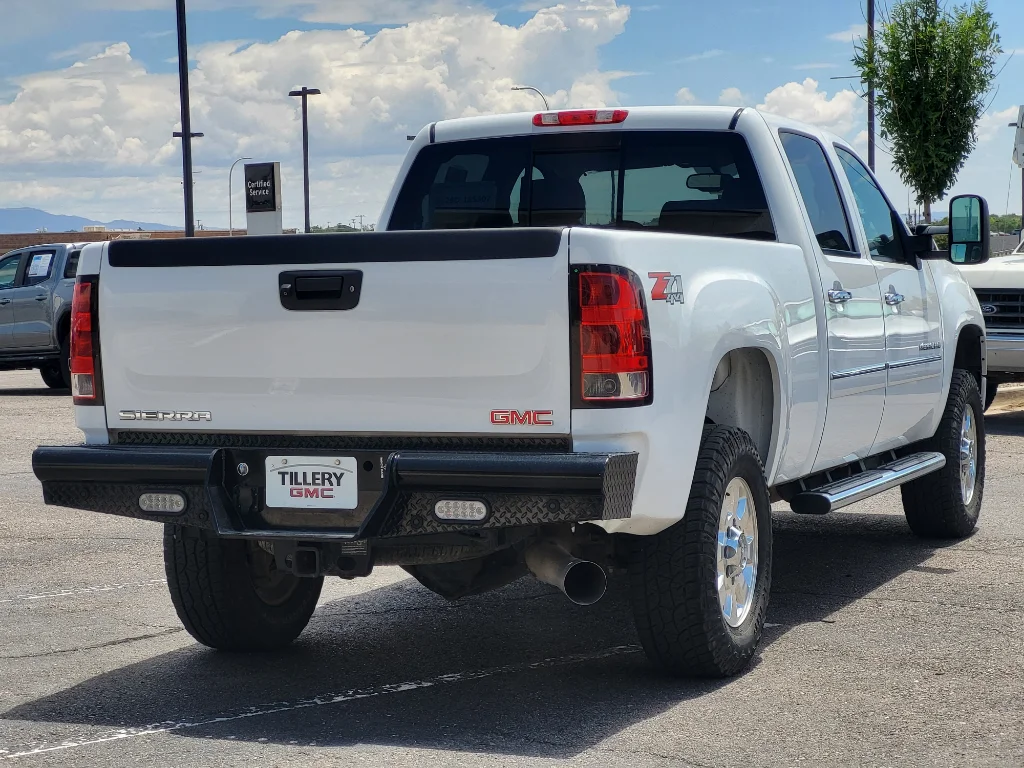 Used 2014 SUMMIT WHITE GMC Denali image 4