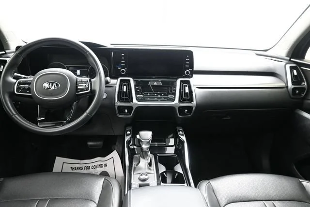 Used 2021 Everlasting Silver Kia SX image 22