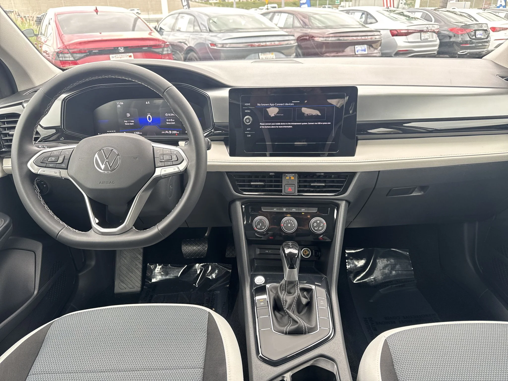 Certified Used 2025 Pure White Volkswagen S image 28