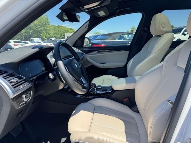 Used 2023 White BMW xDrive30i image 4
