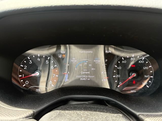Used 2023 Bright White Clearcoat Jeep Latitude image 11