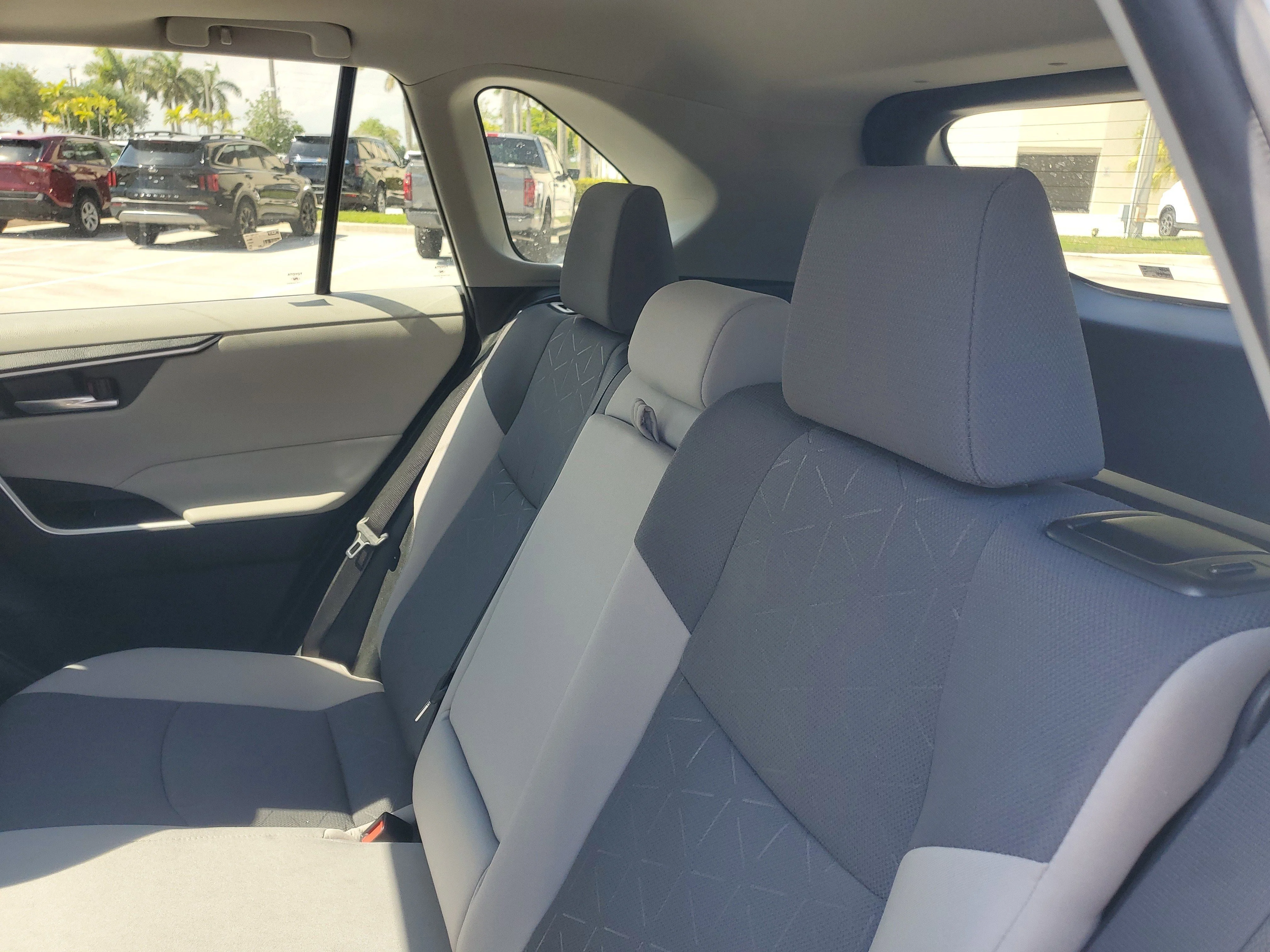 Used 2024 Ice Toyota Hybrid XLE image 14