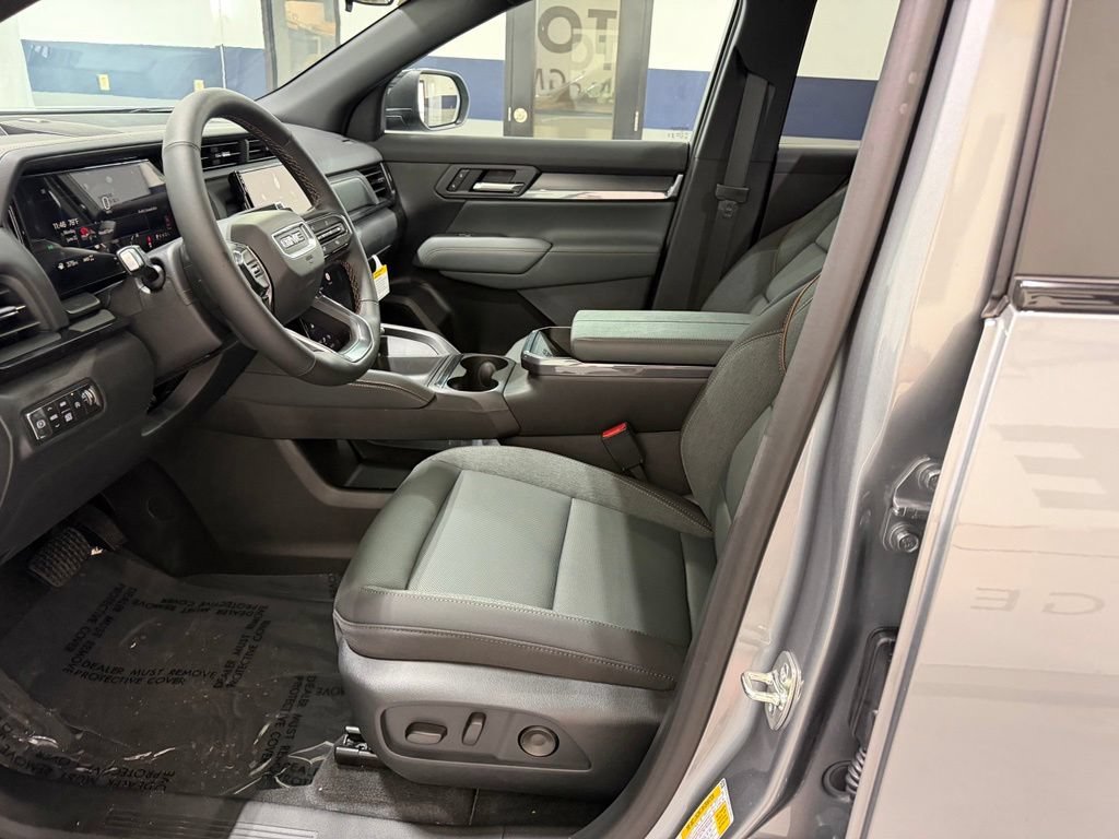 New 2026 Sterling Metallic GMC AT4 image 27