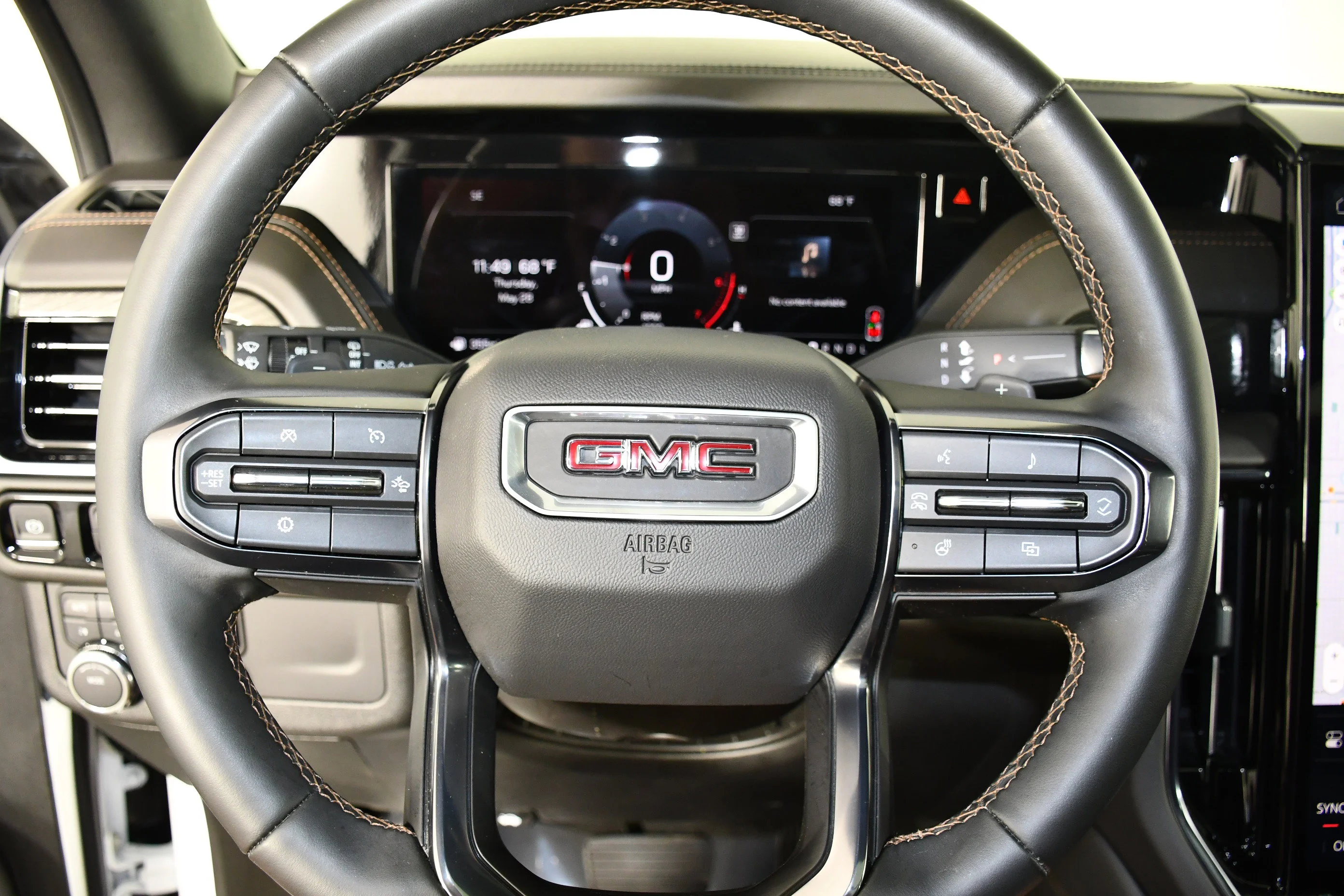 Used 2025 Summit White GMC AT4 image 20