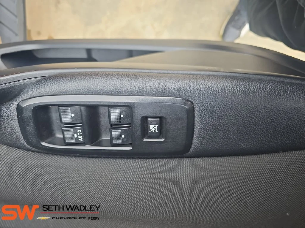 Used 2019 Orange Ford XLT image 27