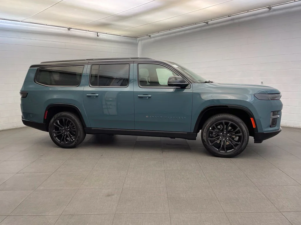 New 2026 Blue Jeep Summit Reserve image 2