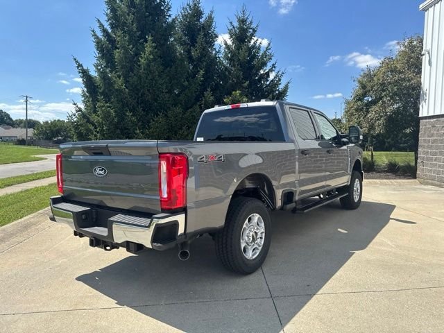 New 2027 Gray Ford F250 4X4 CREW/C image 4