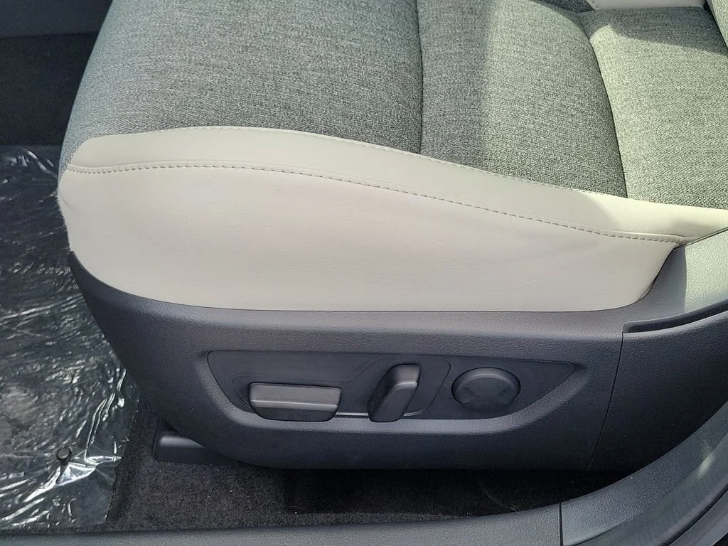 2026 Mazda CX-30 Aire Edition - Photo 13