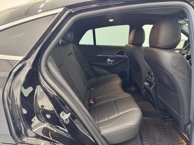 Certified Used 2025 Obsidian Black Metallic Mercedes-Benz GLE 450 image 19