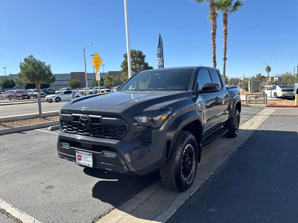 Certified Used 2025  Toyota TRD Off-Road image 3