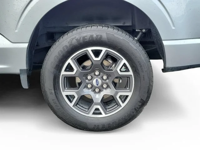 Used 2024 Iconic Silver Metallic Ford STX image 31