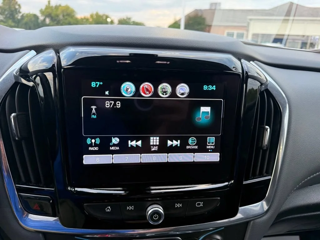 Used 2019 CAJUN RED TINTCOAT Chevrolet LT Cloth image 19