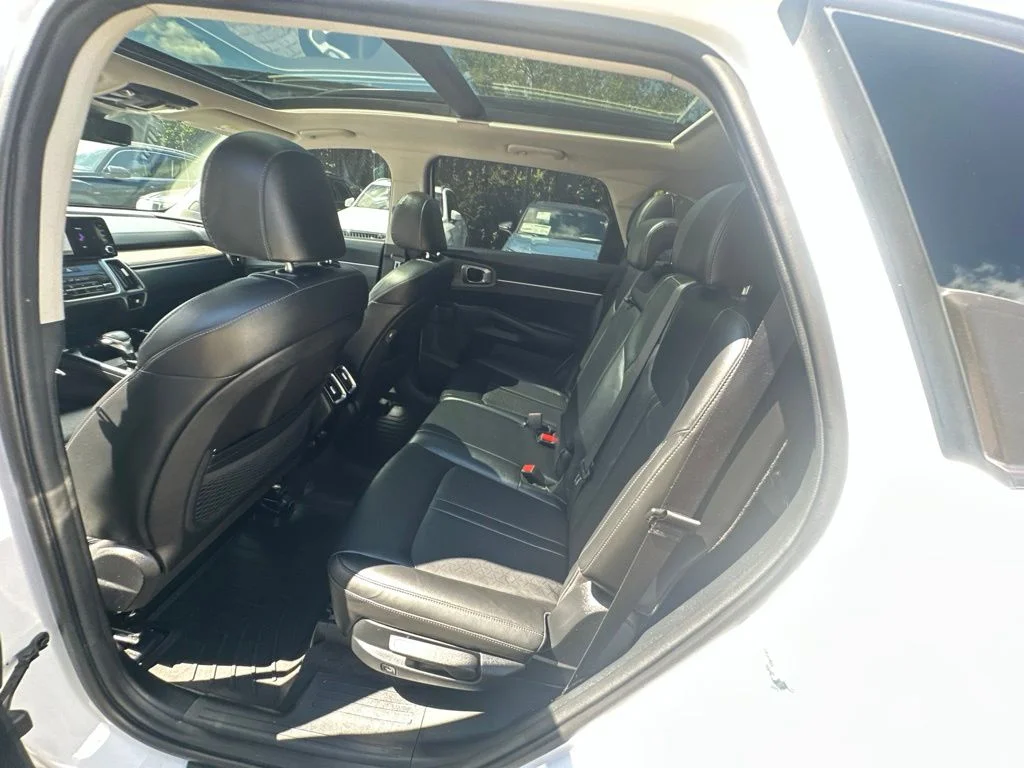 Used 2023 White Kia X-Line S image 30