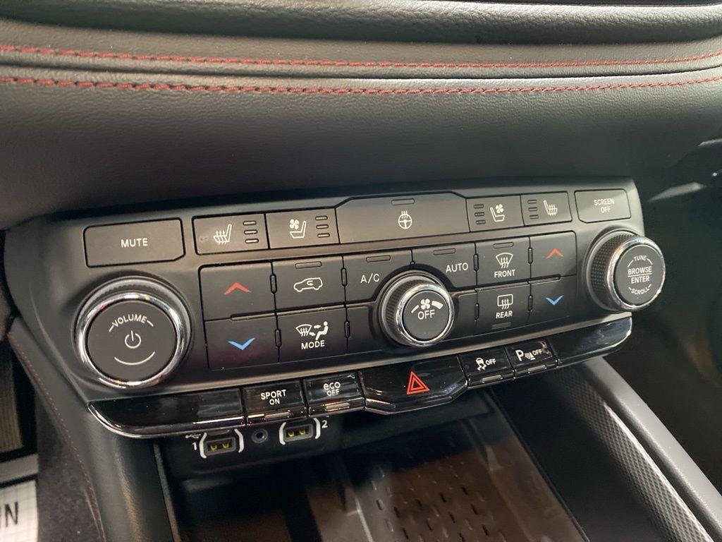 2025 Dodge Durango R/T - Photo 14