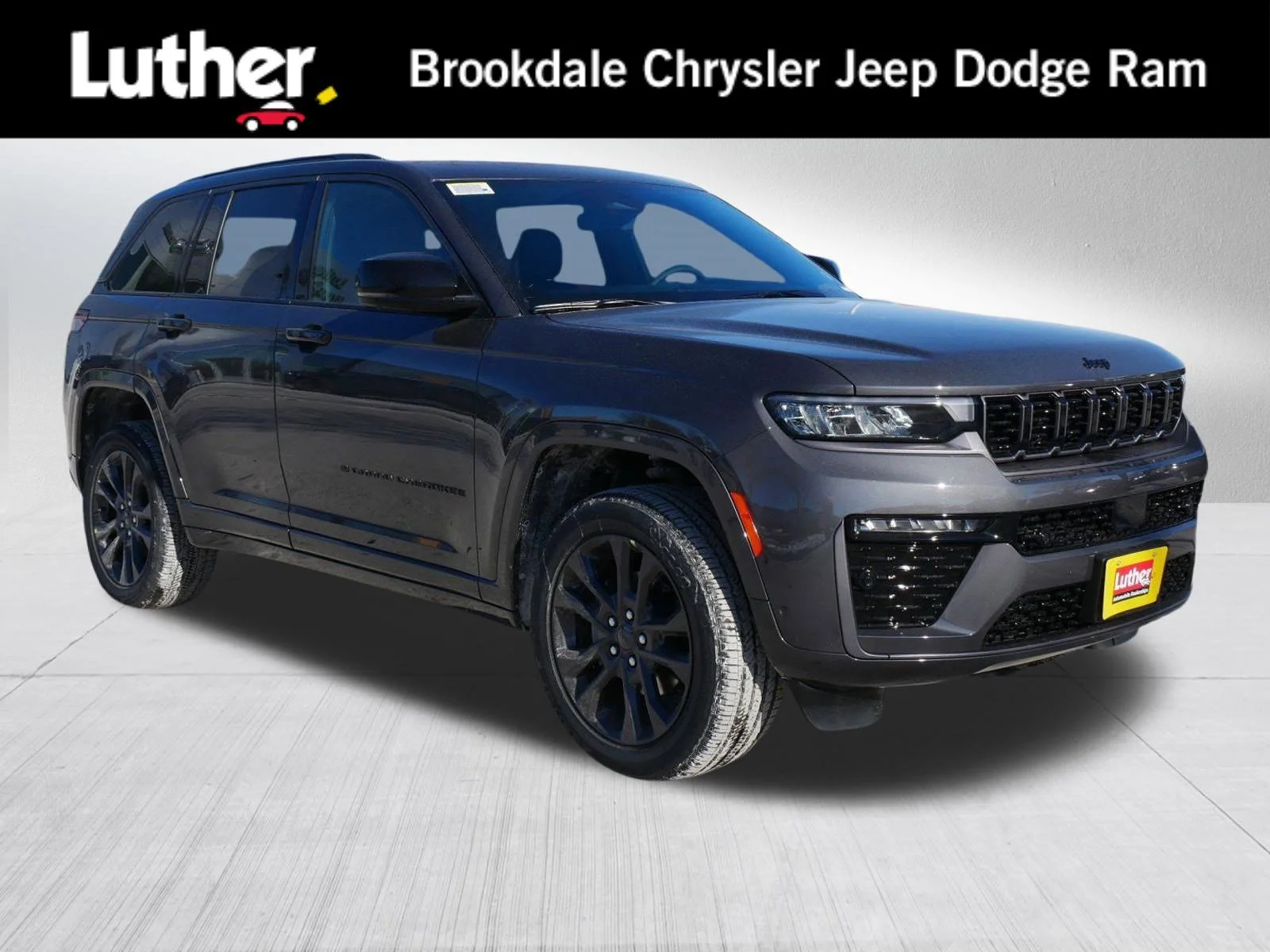 New 2026 Baltic Gray Metallic Clear-Coat Exterior Paint Jeep Limited Reserve image 1