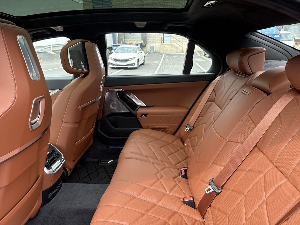 New 2026 Black BMW 760i xDrive image 23