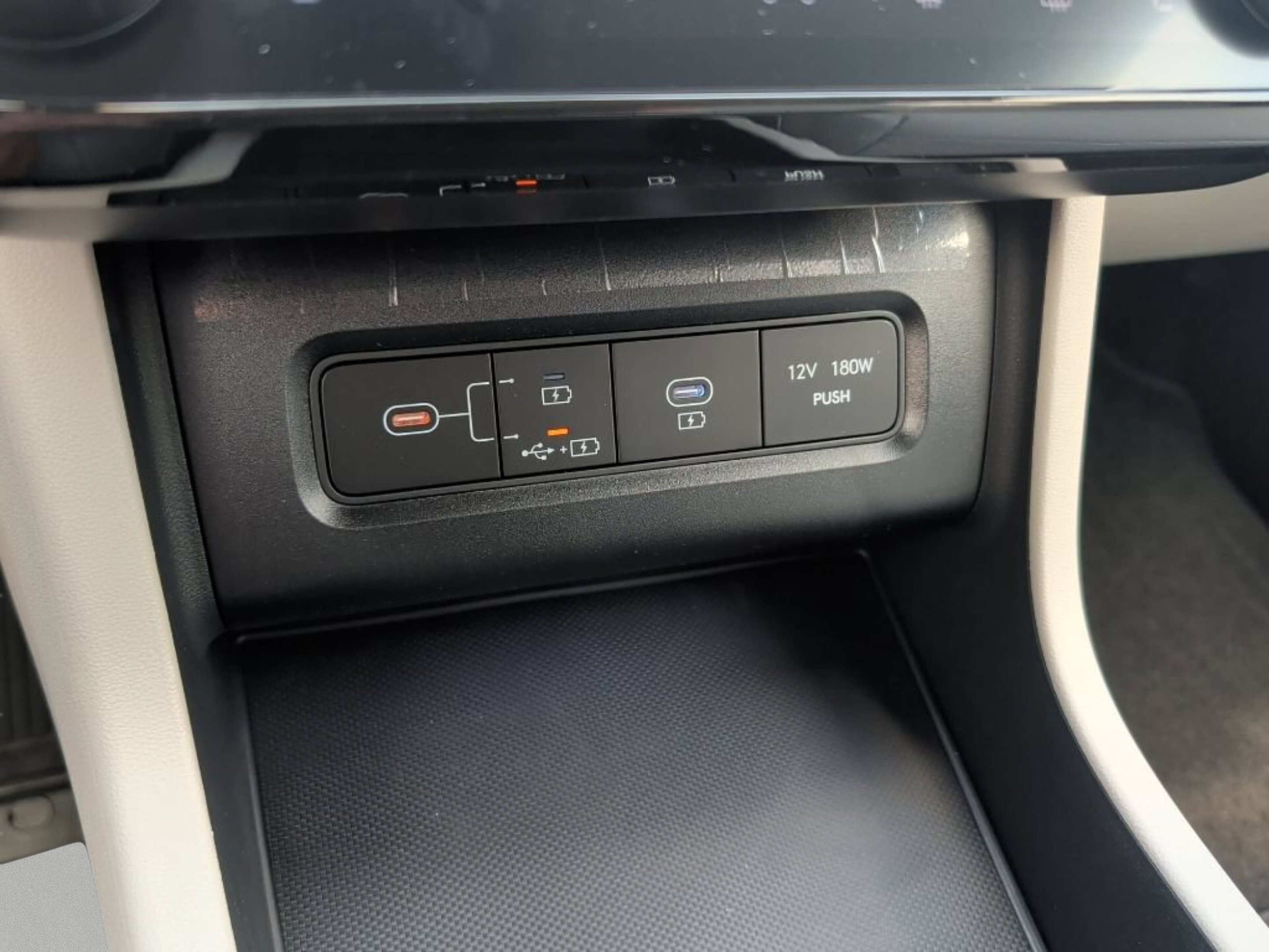 New 2026 Ecotronic Gray Hyundai Limited image 17