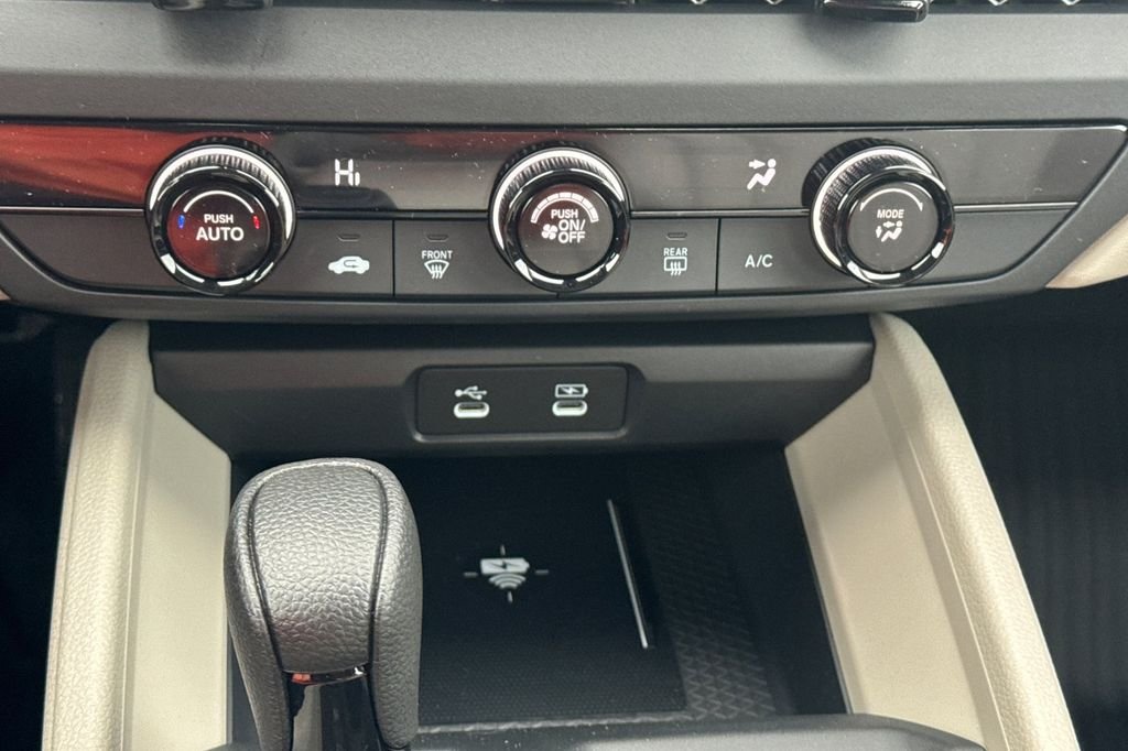 New 2026 Platinum White Pearl Honda LX image 19