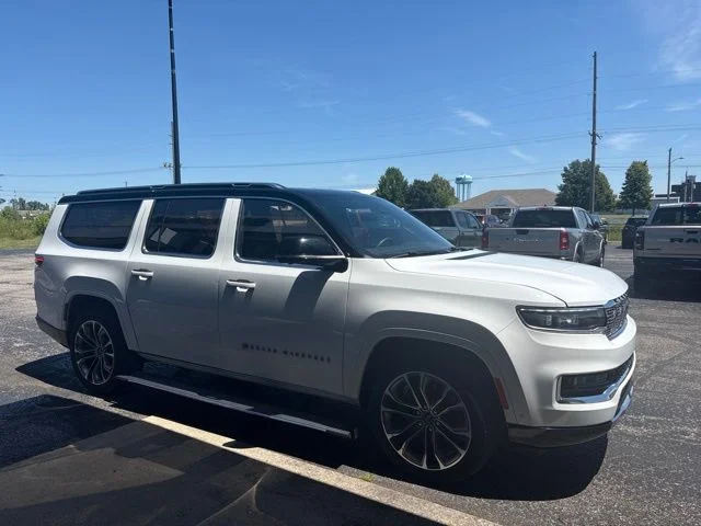 Used 2023 White Jeep Series III image 8