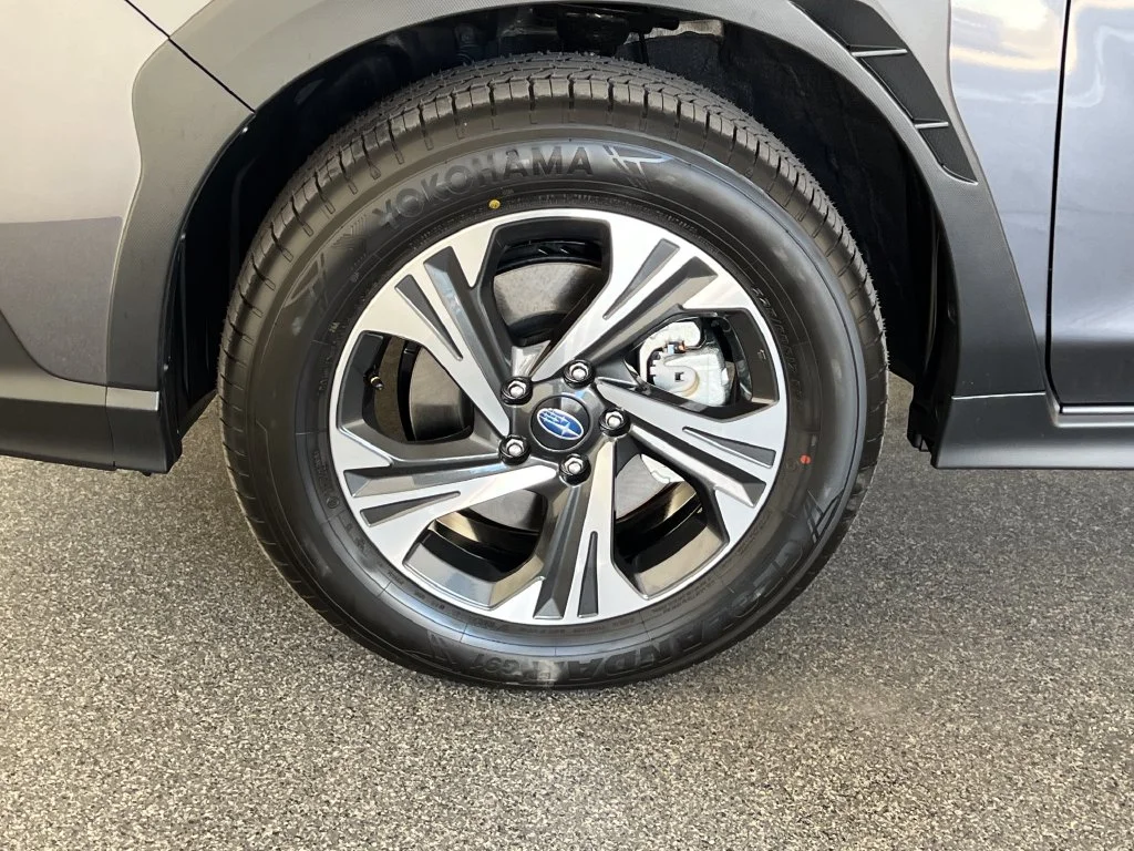 New 2026 MAGNETITE GRAY PEARL Subaru Premium image 28