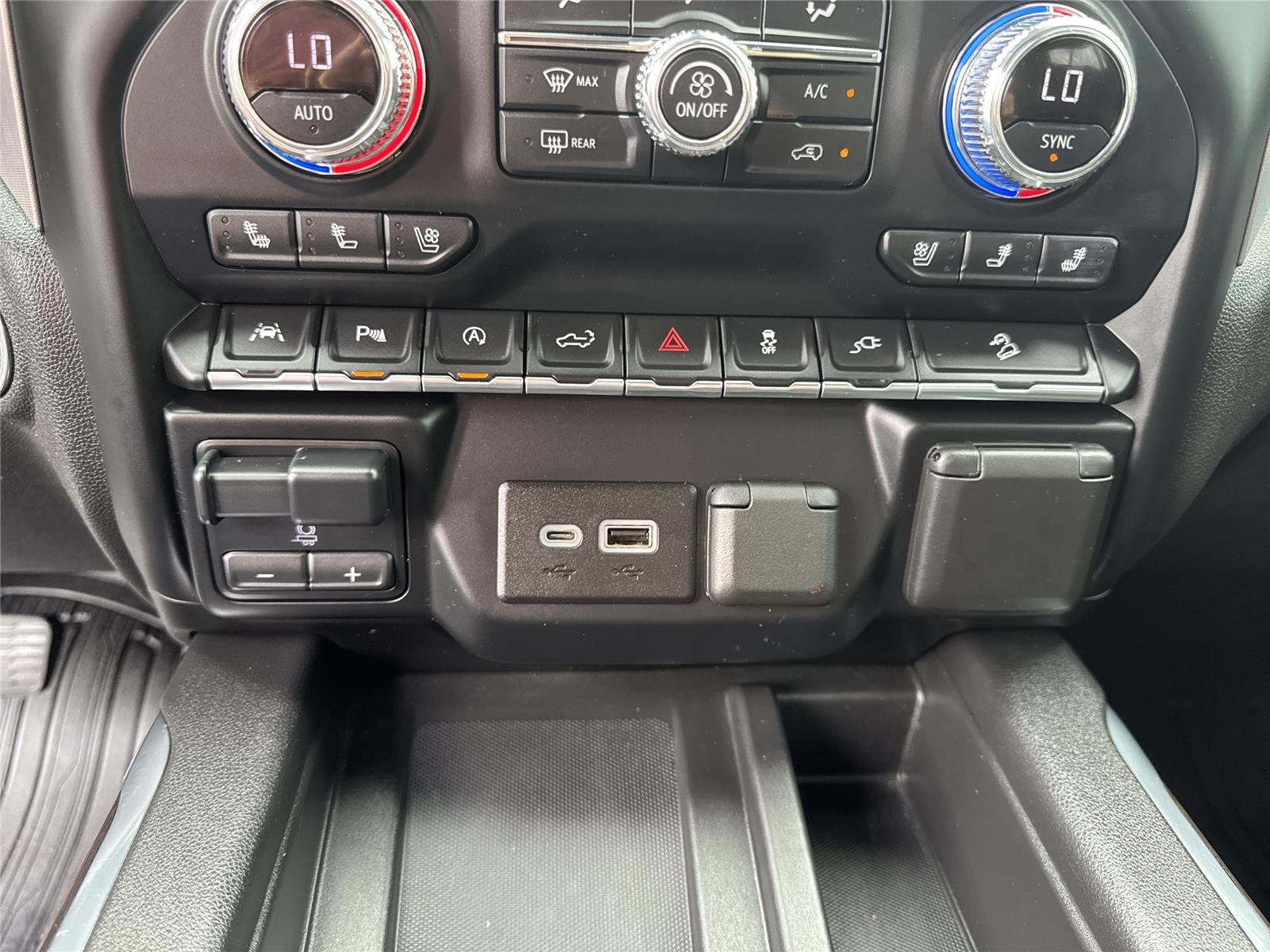 Used 2021 ONYX BLACK GMC SLT image 28