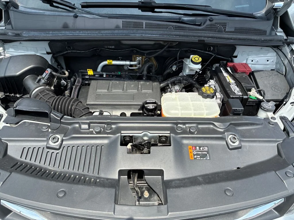 Used 2021 Silver Chevrolet LT image 22