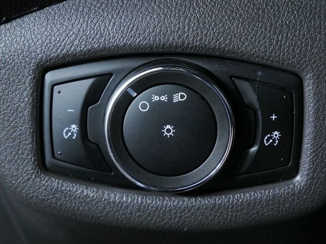 Used 2015 White Ford XL image 23