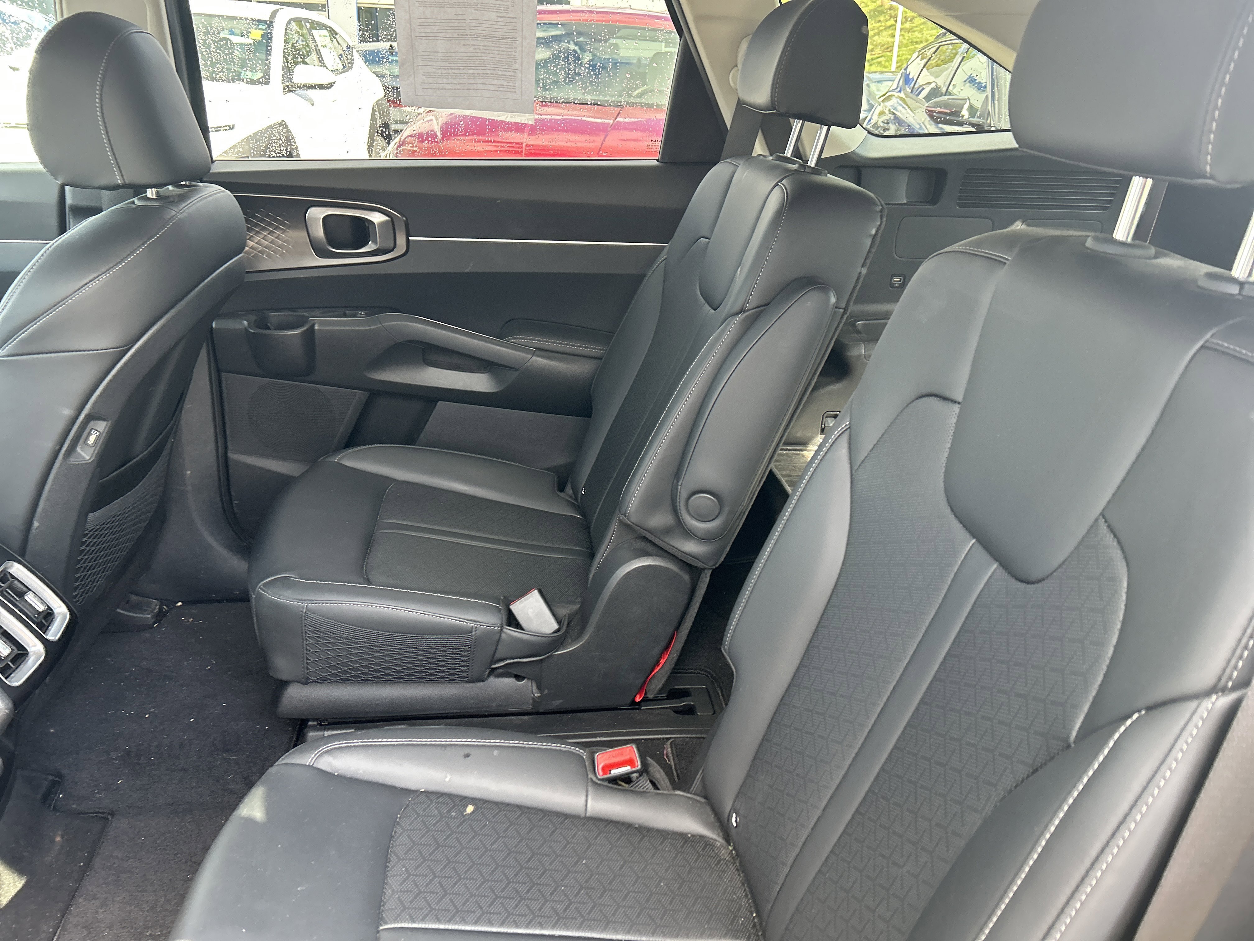 2022 Kia Sorento S Hybrid - Photo 25