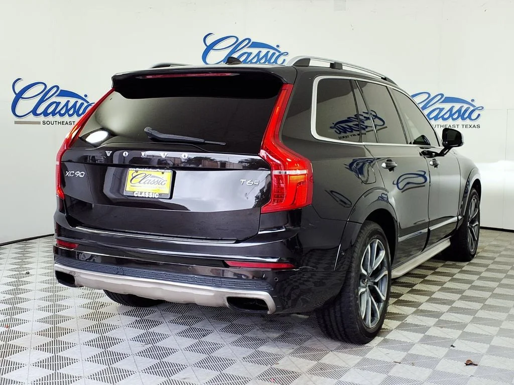 Used 2016 Black Volvo T6 Momentum image 6