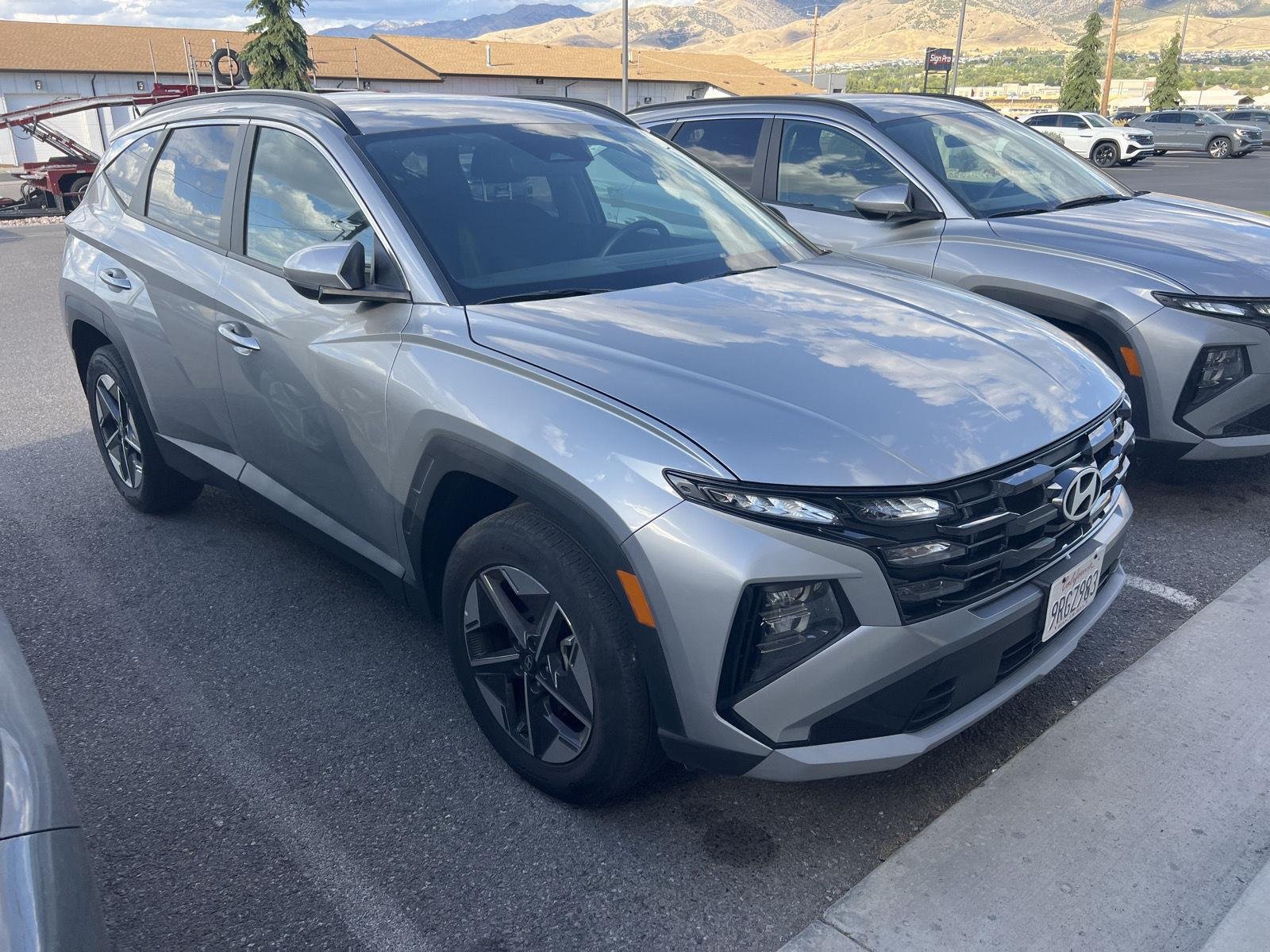 Used 2025 Shimmering Silver Hyundai SEL image 2