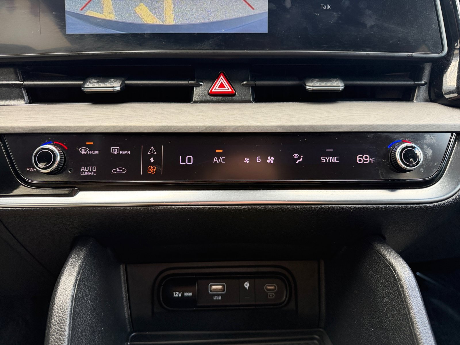 Used 2024 Wolf Gray Kia X-Line image 22